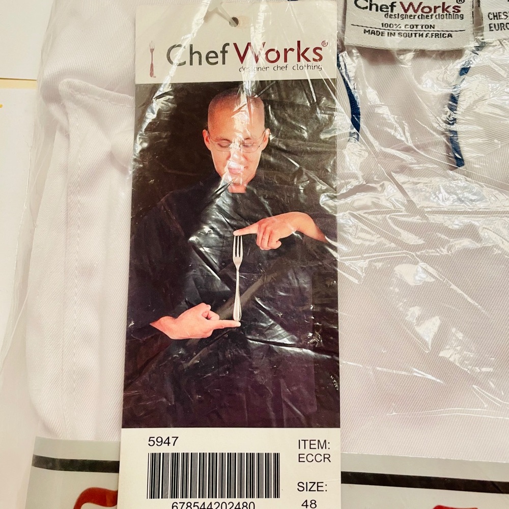 CHEF WORKS EGYPTIAN COTTON EXECUTIVE CHEF COAT